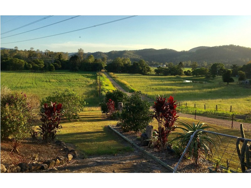 63 Sutton Road, Coolabine QLD 4574