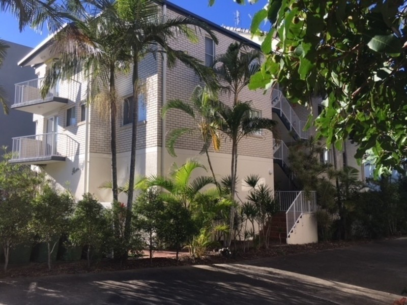 4/10 Cooma Terrace, Caloundra QLD 4551