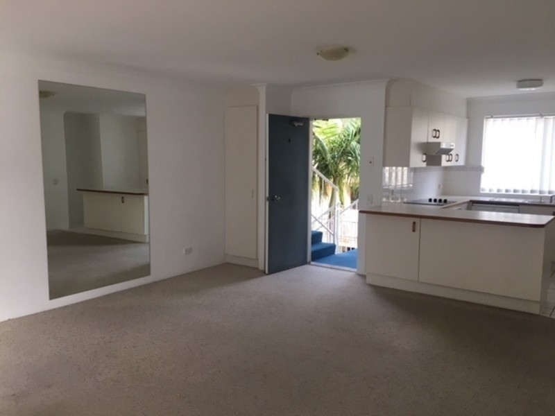 4/10 Cooma Terrace, Caloundra QLD 4551