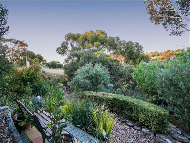 24 Pindee Street, Hallett Cove SA 5158