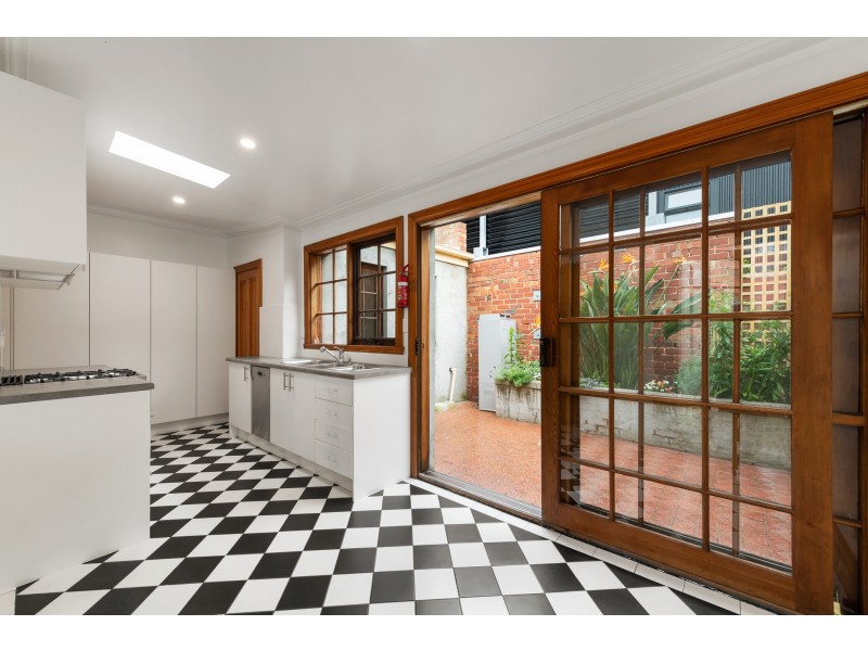 16 Raphael Street, Abbotsford VIC 3067