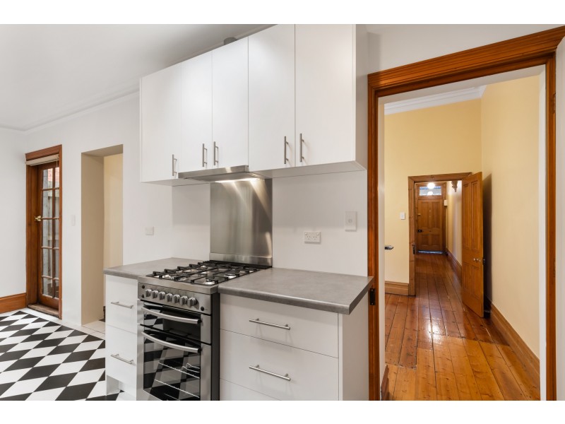 16 Raphael Street, Abbotsford VIC 3067