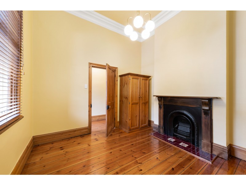 16 Raphael Street, Abbotsford VIC 3067