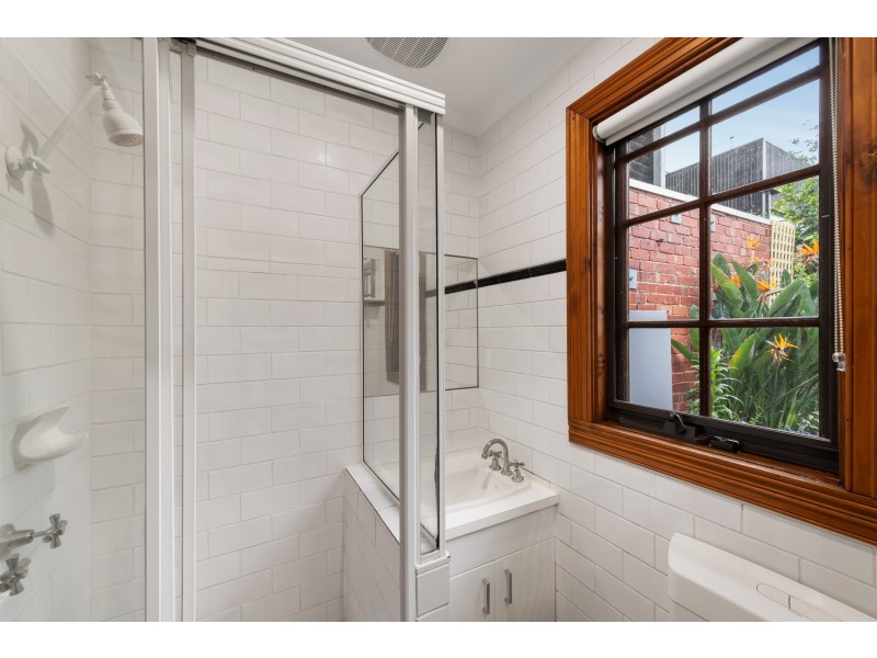 16 Raphael Street, Abbotsford VIC 3067