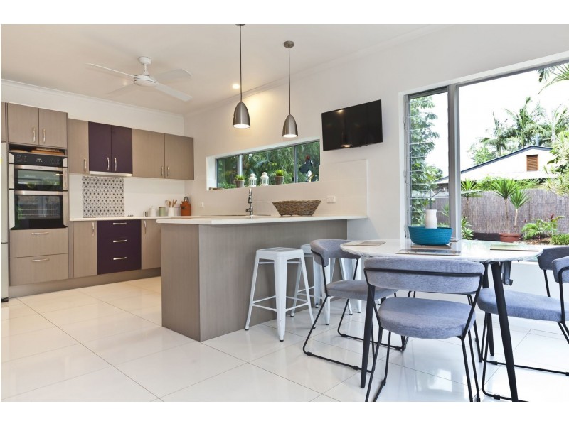 15 Bunyip Street, Burleigh Heads QLD 4220