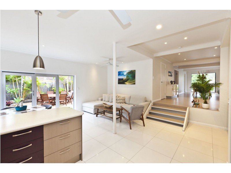 15 Bunyip Street, Burleigh Heads QLD 4220