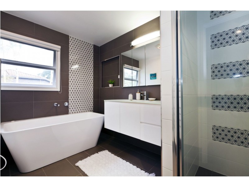 15 Bunyip Street, Burleigh Heads QLD 4220