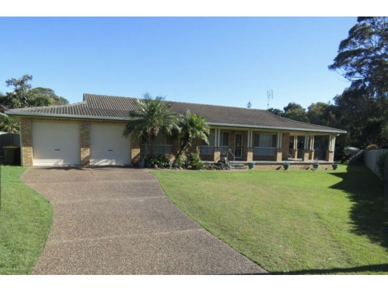1 Les Gilligan Place, South West Rocks NSW 2431