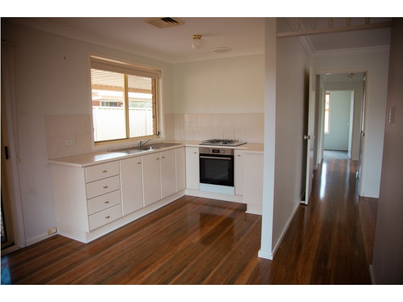 7 Clyde Close, Bateau Bay NSW 2261