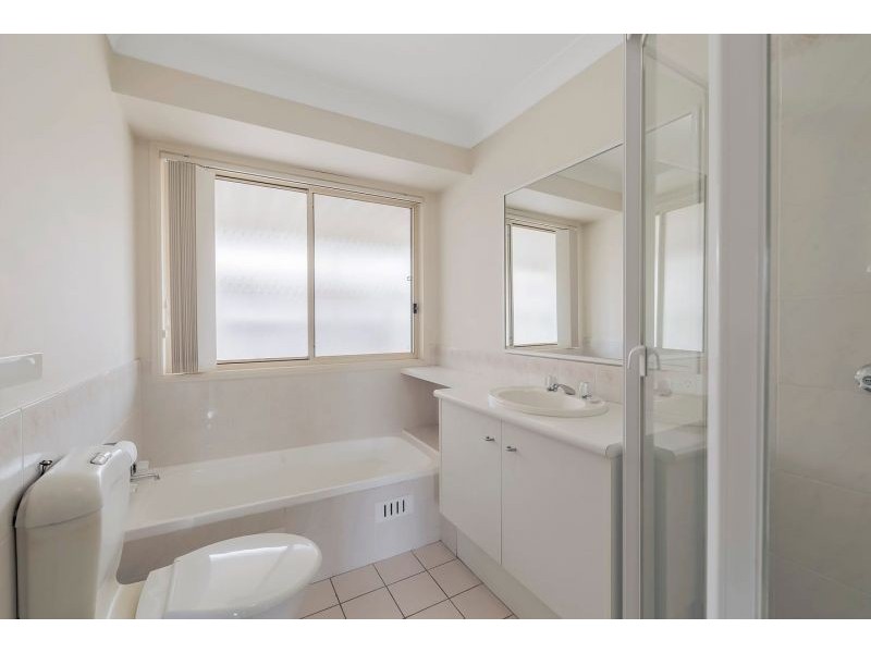 7 Clyde Close, Bateau Bay NSW 2261