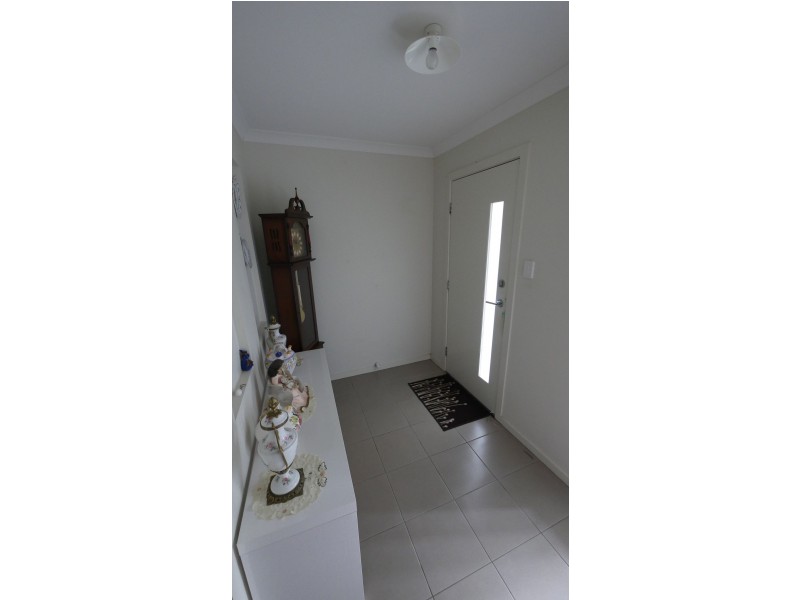 2/10 Orlando Drive, Holmview QLD 4207