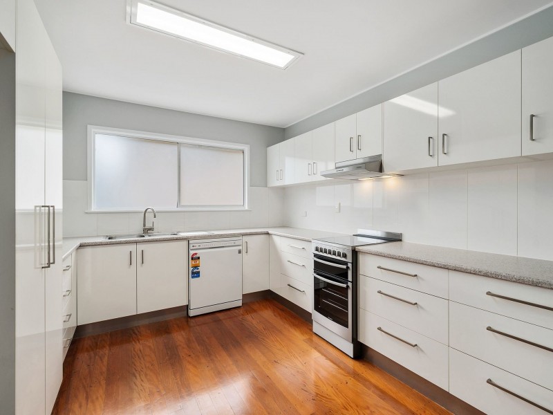 4 Colombo Street, Wishart QLD 4122