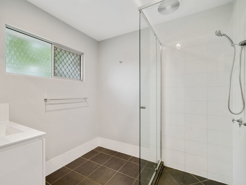 4 Colombo Street, Wishart QLD 4122