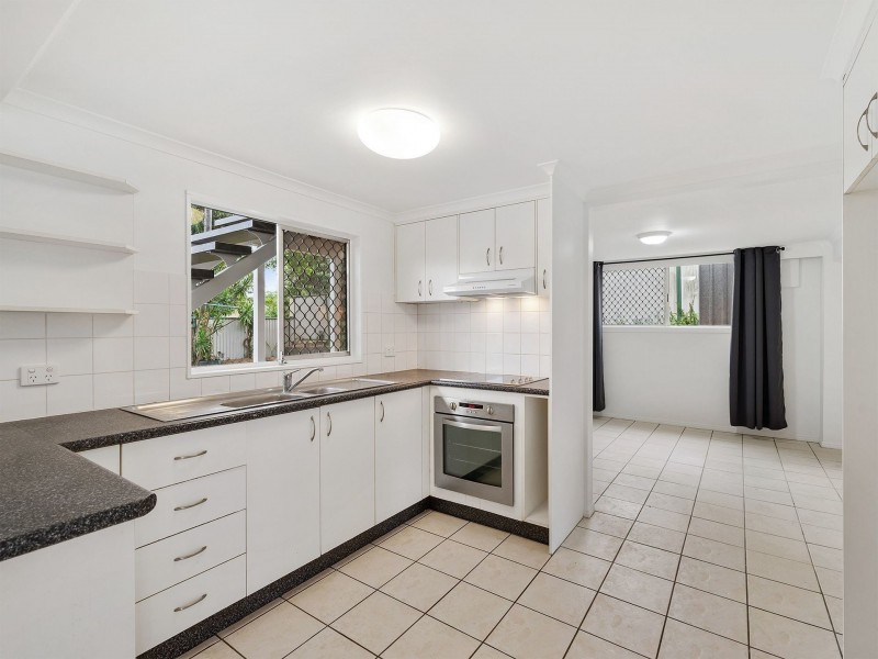 4 Colombo Street, Wishart QLD 4122