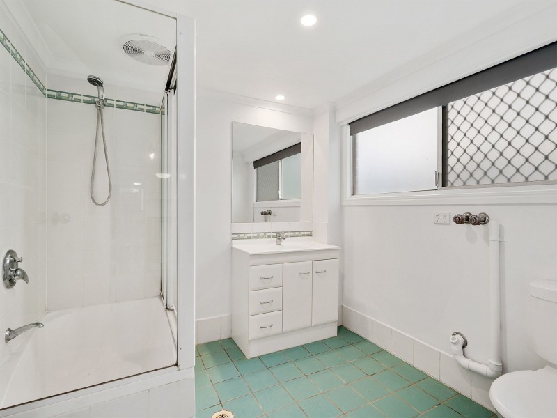 4 Colombo Street, Wishart QLD 4122