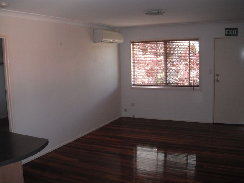 Unit 4/19 Collings Street, Balmoral QLD 4171