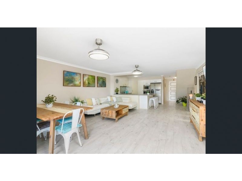 6/8 Sunbird Street, Burleigh Waters QLD 4220