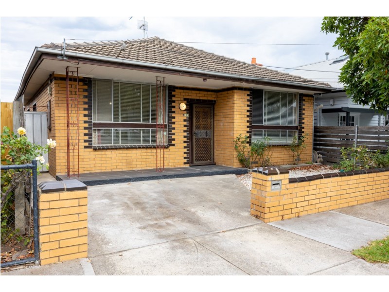131 Coronation Street, Kingsville VIC 3012