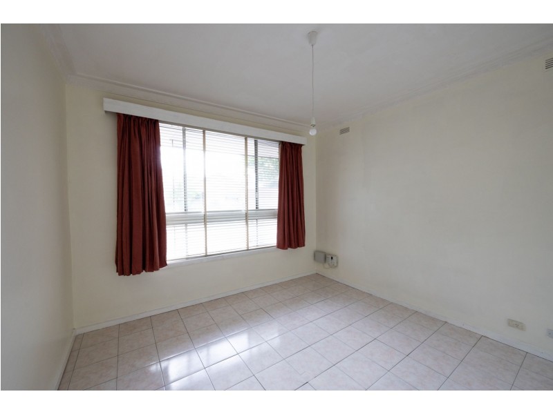 131 Coronation Street, Kingsville VIC 3012