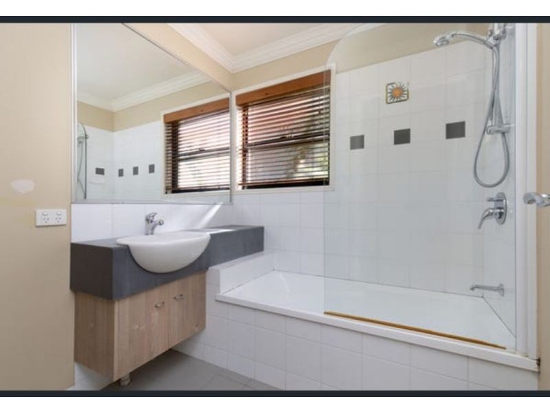 33 Fairley Street, Indooroopilly QLD 4068