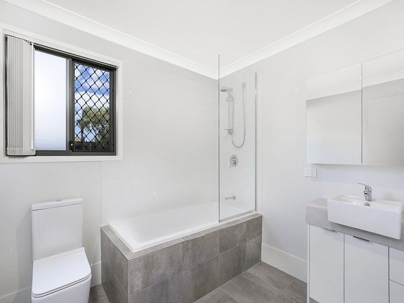 21 Bovey Street, Coopers Plains QLD 4108