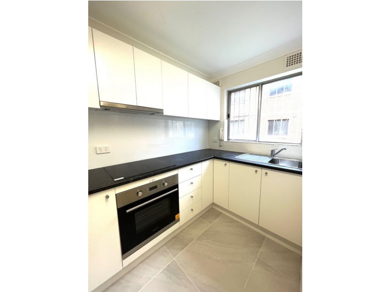 3/30 South Parade, Campsie NSW 2194