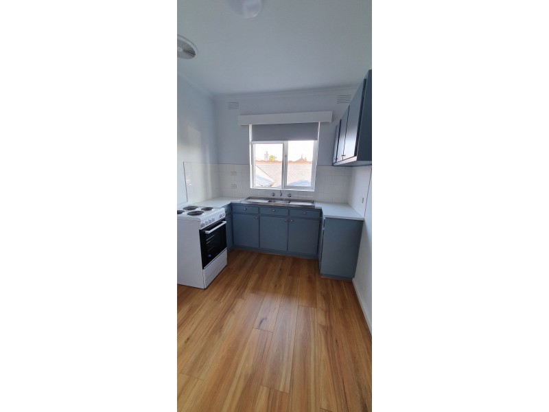 7/76 The Grove, Coburg VIC 3058