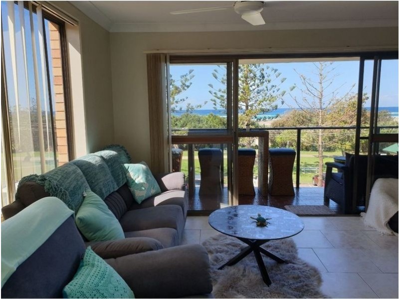 8/20 Pacific Parade, Bilinga QLD 4225