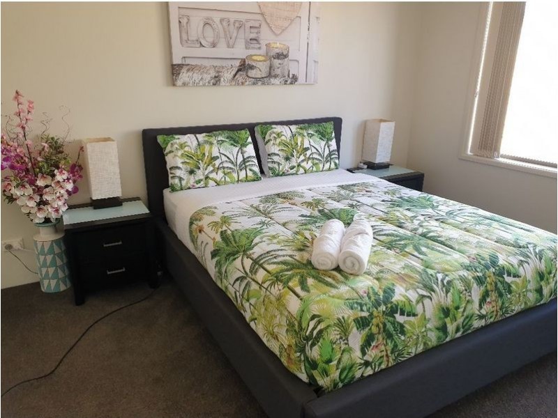 8/20 Pacific Parade, Bilinga QLD 4225