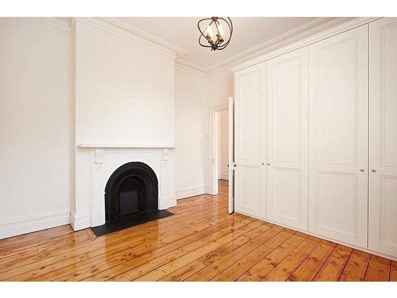 8 Neptune Street, St Kilda VIC 3182