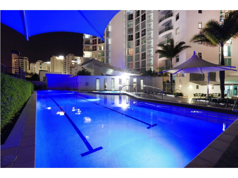 905/300 Marine Pde, Labrador QLD 4215