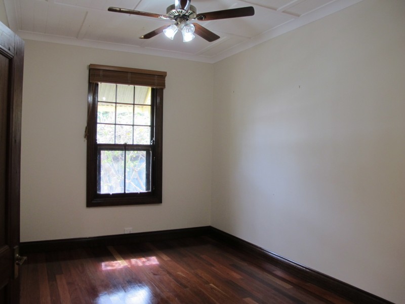 18 Annerley Street, Toowong QLD 4066