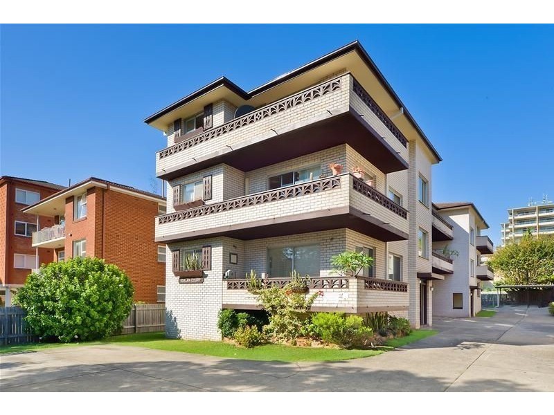 1/39 Howard Ave, Dee Why NSW 2099