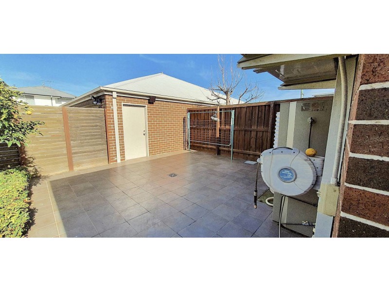 2/85 Mitchell Street, Maidstone VIC 3012