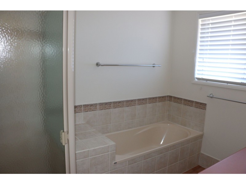 15 Audrey Court, Middle Ridge QLD 4350