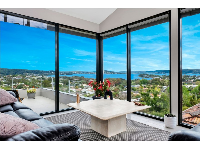 11 Bay View Avenue, East Gosford NSW 2250