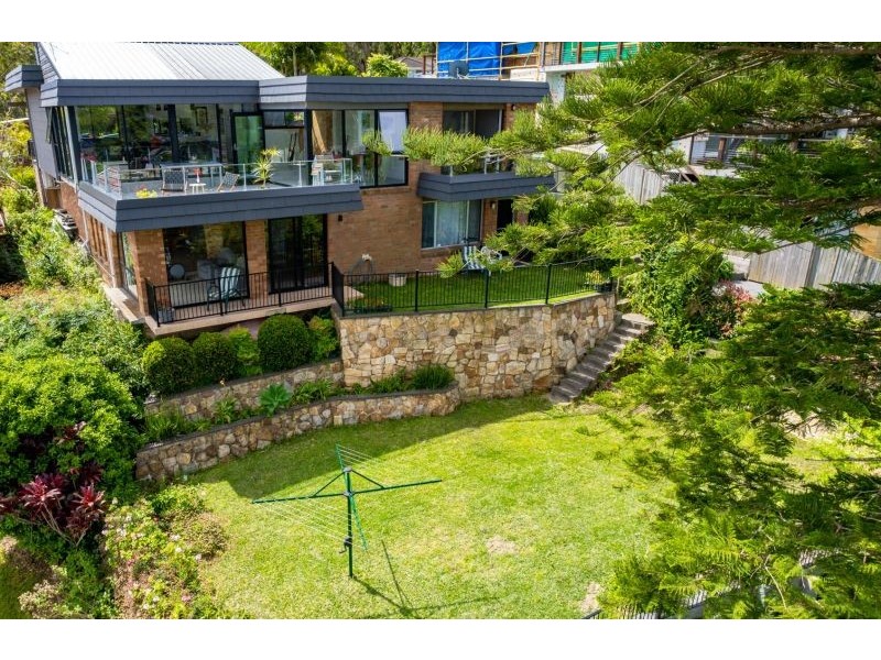 11 Bay View Avenue, East Gosford NSW 2250