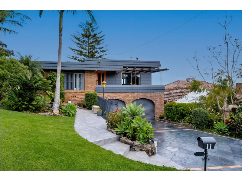 11 Bay View Avenue, East Gosford NSW 2250