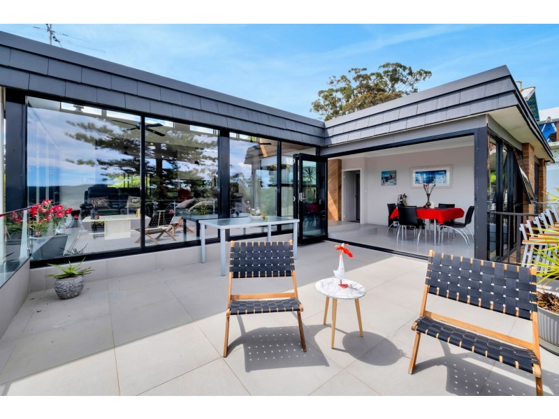 11 Bay View Avenue, East Gosford NSW 2250