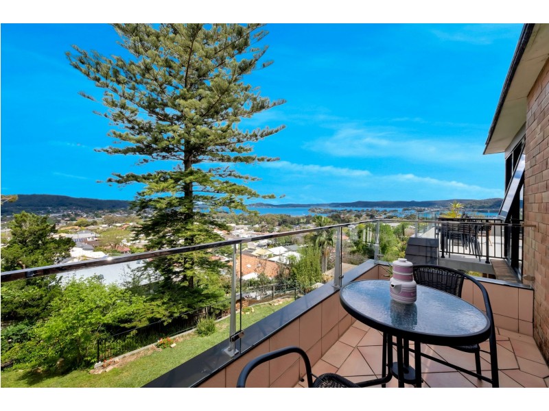 11 Bay View Avenue, East Gosford NSW 2250