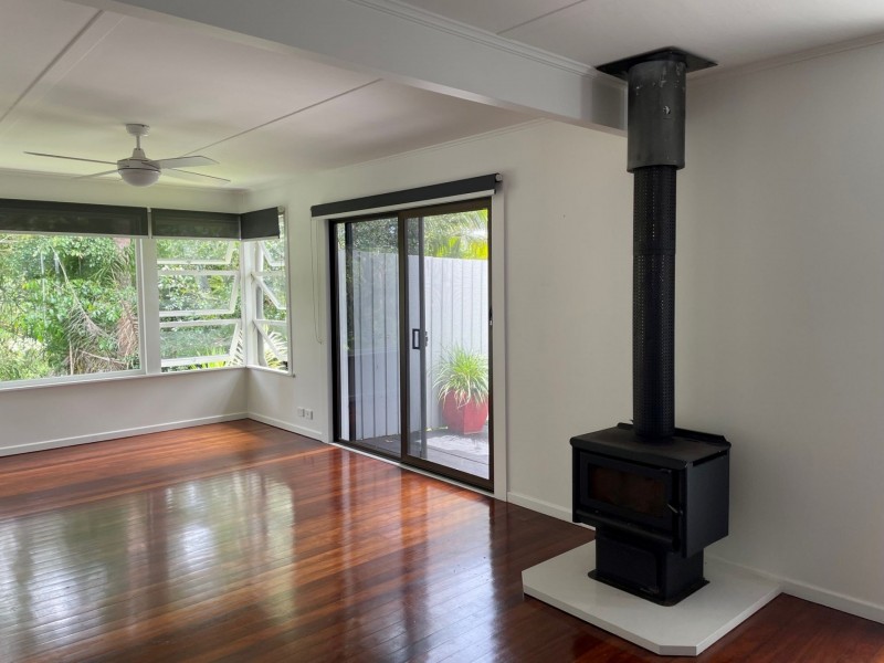 1 Lake View, Tewantin QLD 4565