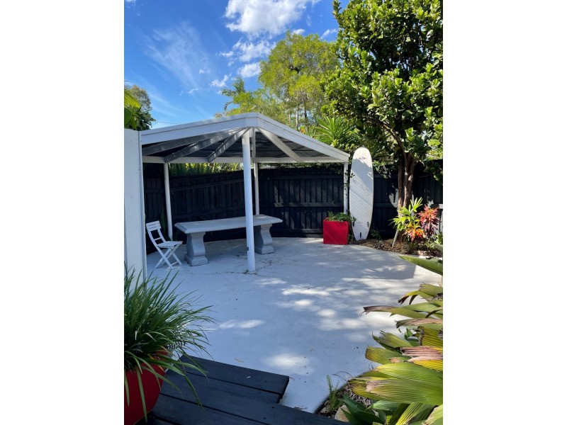 1 Lake View, Tewantin QLD 4565