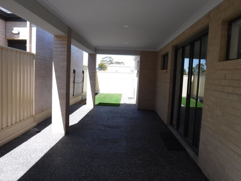 2 Hartley Road, Flinders Park SA 5025