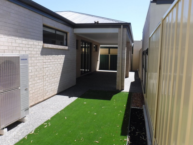 2 Hartley Road, Flinders Park SA 5025