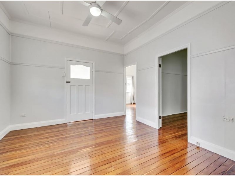 1/13 Molloy Street, Silkstone QLD 4304
