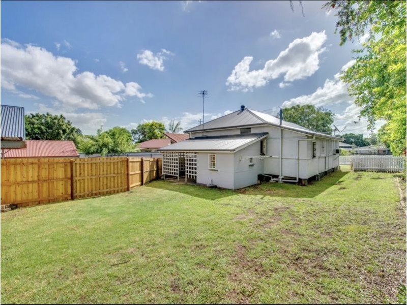 1/13 Molloy Street, Silkstone QLD 4304