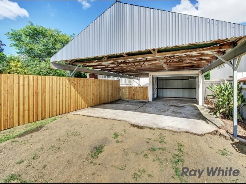 1/13 Molloy Street, Silkstone QLD 4304