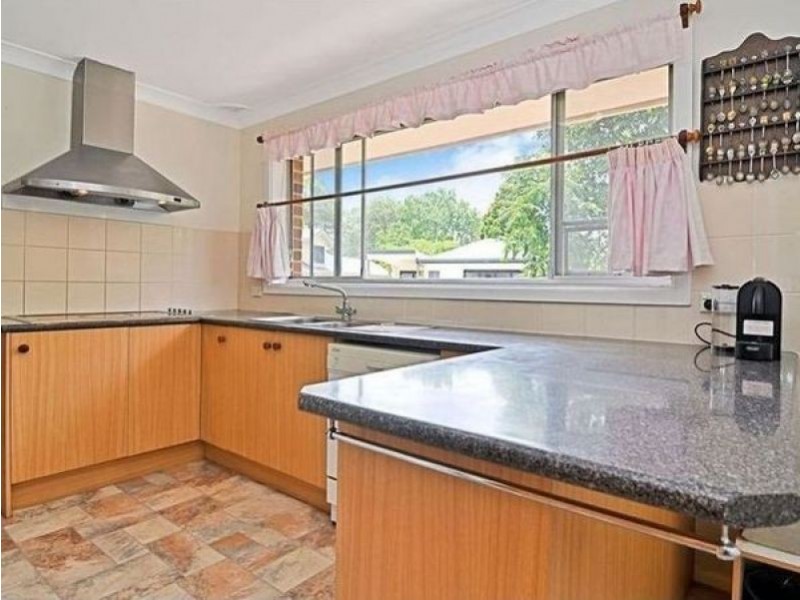1 WANAWONG DRIVE, Thornleigh NSW 2120