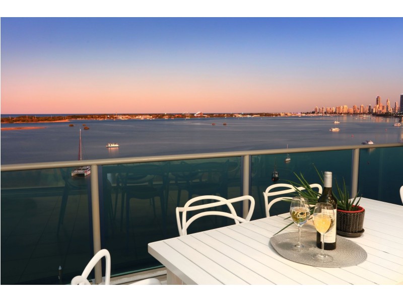 905/300 Marine Pde, Labrador QLD 4215