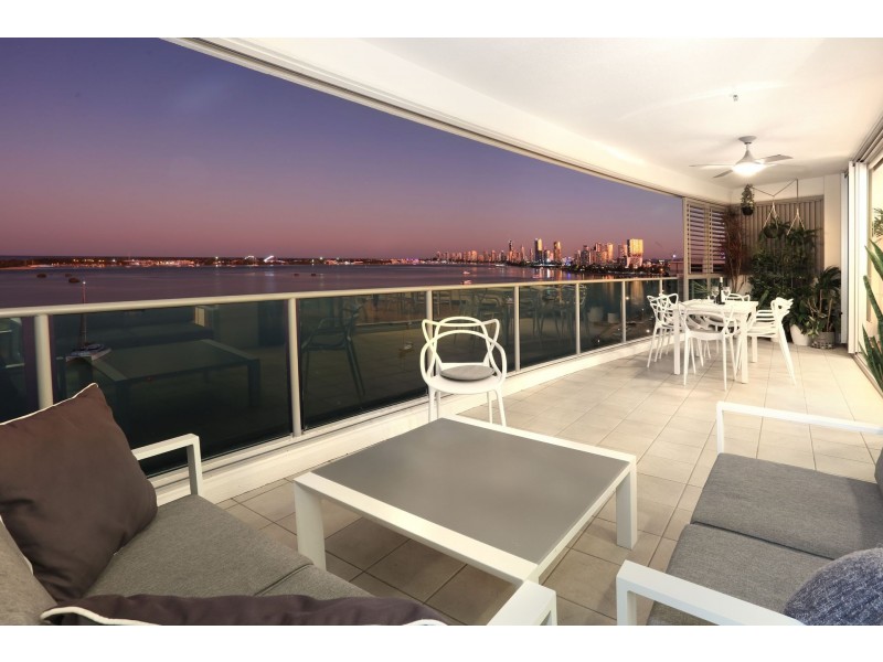 905/300 Marine Pde, Labrador QLD 4215